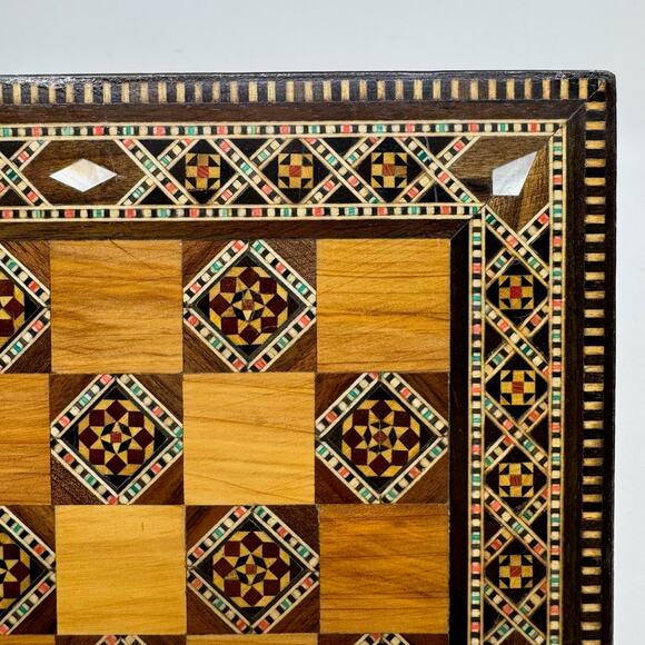 Vintage Mid-Century Syrian Inlaid Wood Backgammon/Chess Board - Picture 9 of 11